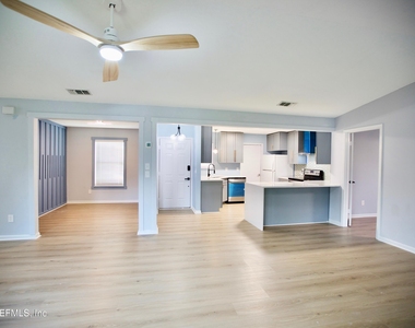 3542 Sheldrake Drive - Photo Thumbnail 3
