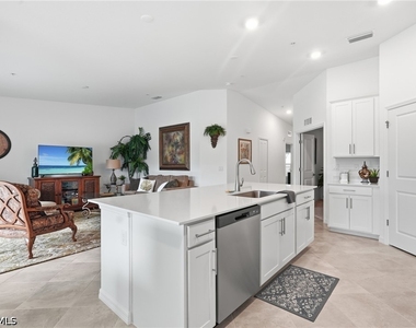 15155 Bluffton Lane - Photo Thumbnail 7