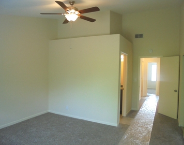 1454 Walnut Hill Avenue - Photo Thumbnail 20