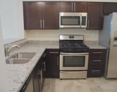 1454 Walnut Hill Avenue - Photo Thumbnail 7