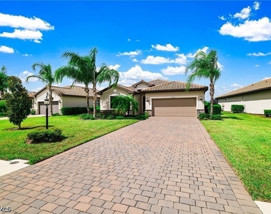 19752 The Place Boulevard - Photo Thumbnail 32
