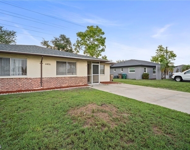 4406 Santa Barbara Boulevard - Photo Thumbnail 2