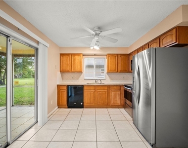4406 Santa Barbara Boulevard - Photo Thumbnail 7