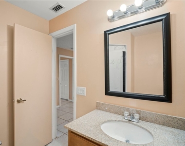 4406 Santa Barbara Boulevard - Photo Thumbnail 15