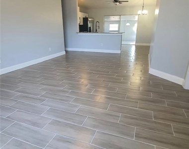 4700 21st Street Sw - Photo Thumbnail 6