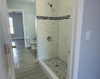 4700 21st Street Sw - Photo Thumbnail 5