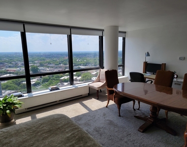 5415 N Sheridan Road - Photo Thumbnail 3