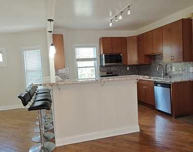 4222 N Laramie Avenue - Photo Thumbnail 4