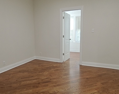 4222 N Laramie Avenue - Photo Thumbnail 12