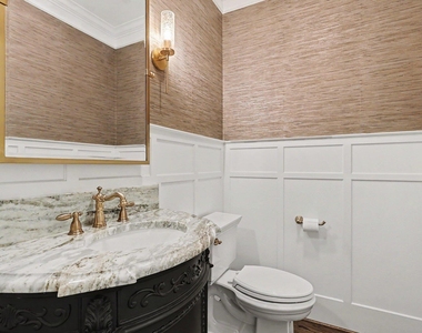 6121 Carlyle Drive - Photo Thumbnail 16