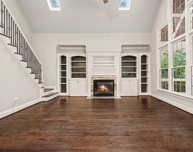 6121 Carlyle Drive - Photo Thumbnail 9