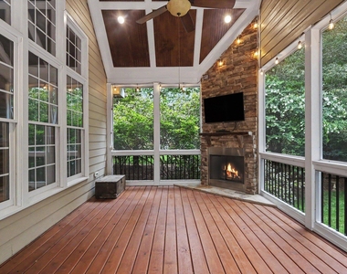 6121 Carlyle Drive - Photo Thumbnail 40