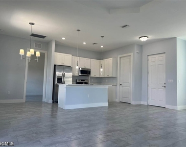 1133 Leader Street - Photo Thumbnail 5