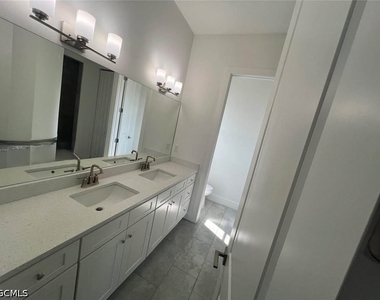 1133 Leader Street - Photo Thumbnail 9