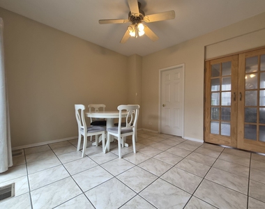 2337 Hudson Circle - Photo Thumbnail 9