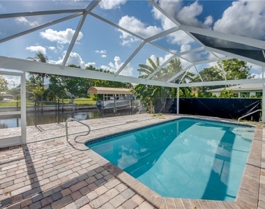 4312 S Pacific Circle - Photo Thumbnail 32