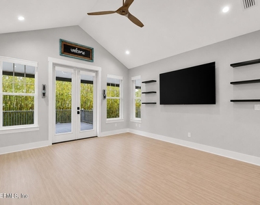 3 Solano Avenue - Photo Thumbnail 8