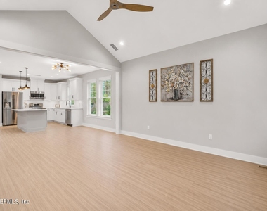 3 Solano Avenue - Photo Thumbnail 10