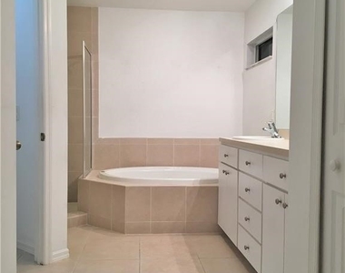 2221 Sw 8th Place - Photo Thumbnail 13