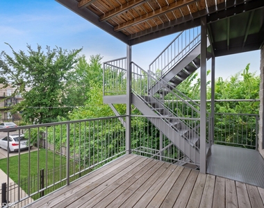 2159 W Adams Street - Photo Thumbnail 10