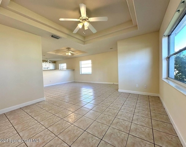 565 Limerick Drive - Photo Thumbnail 14