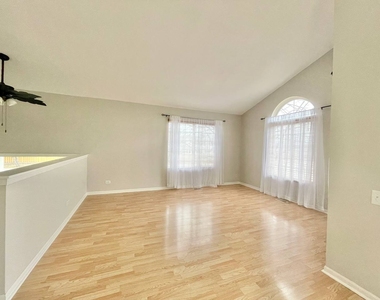 1950 Middlebury Drive - Photo Thumbnail 1