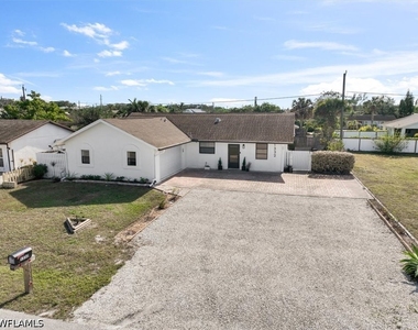 1332 Granada Boulevard - Photo Thumbnail 27