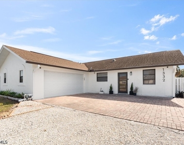 1332 Granada Boulevard - Photo Thumbnail 5