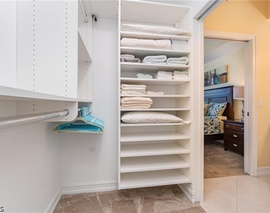 10520 Amiata Way - Photo Thumbnail 9