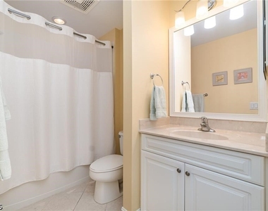 10520 Amiata Way - Photo Thumbnail 12
