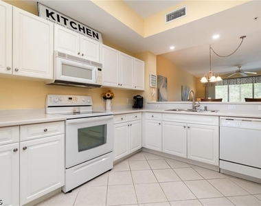 10520 Amiata Way - Photo Thumbnail 1