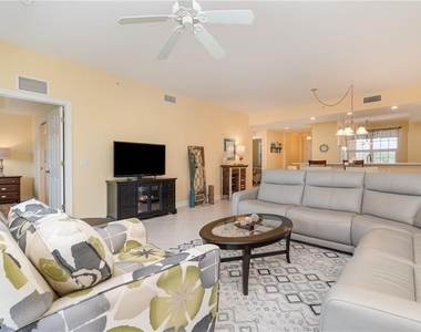 10520 Amiata Way - Photo Thumbnail 7
