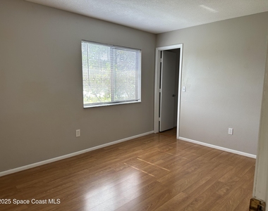 511 Dinner Street Ne - Photo Thumbnail 9