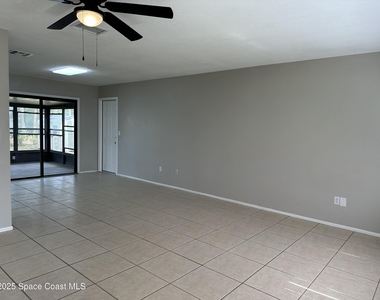 511 Dinner Street Ne - Photo Thumbnail 2