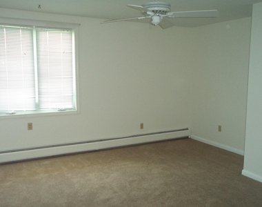 387 Main - Photo Thumbnail 16