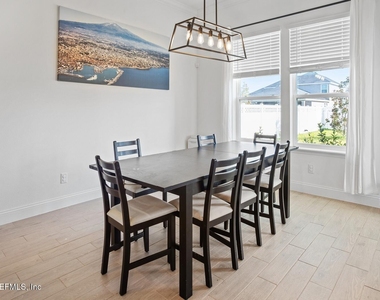 181 Oaklawn Court - Photo Thumbnail 6