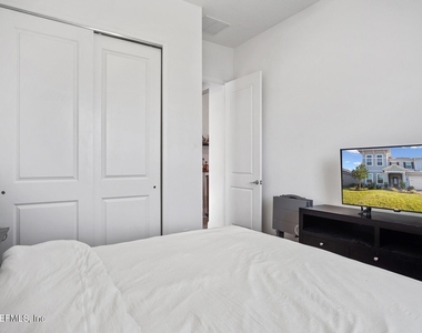 181 Oaklawn Court - Photo Thumbnail 10