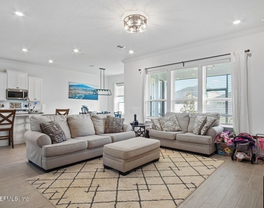 181 Oaklawn Court - Photo Thumbnail 7