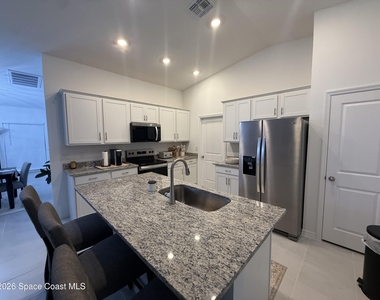 518 Santo Domingo Avenue Sw - Photo Thumbnail 3