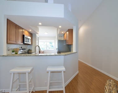 13050 Amberley Court - Photo Thumbnail 9