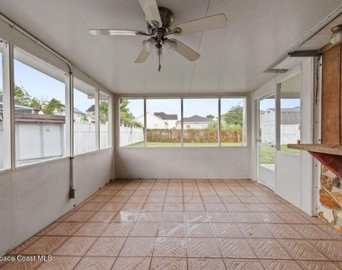 3324 Sunrise Boulevard - Photo Thumbnail 22