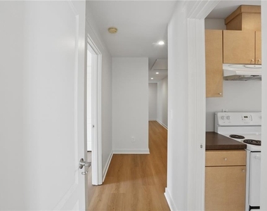 292 Fortune Street Ne - Photo Thumbnail 6