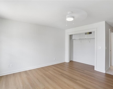 292 Fortune Street Ne - Photo Thumbnail 10