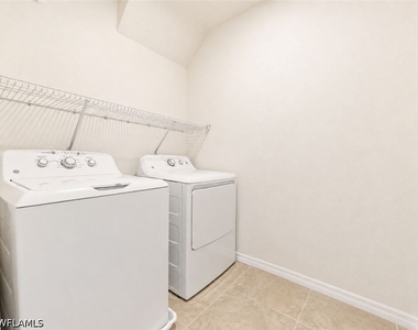 2736 Dumont Lane - Photo Thumbnail 26