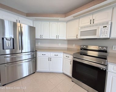 8903 Laguna Lane - Photo Thumbnail 15