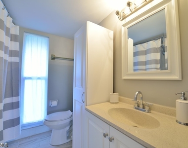 229 Palm Drive - Photo Thumbnail 12
