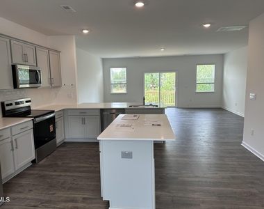 701 Grafton Forest Lane - Photo Thumbnail 4