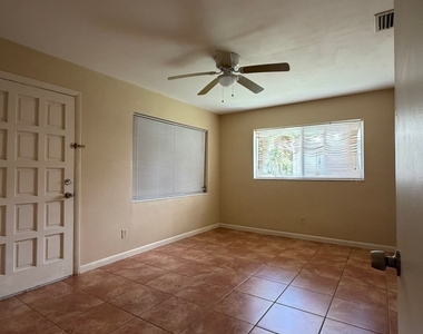 4924 Vincennes Street - Photo Thumbnail 6