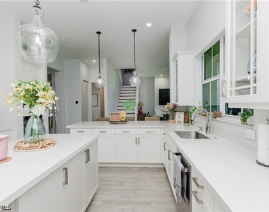 4870 Frattina Street - Photo Thumbnail 9
