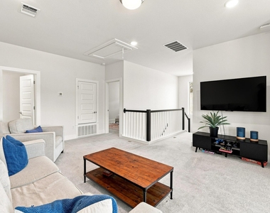 9608 Hamadryas Dr - Photo Thumbnail 22
